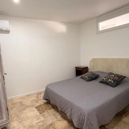 Hébergement de vacances Maison Climatisée Proche Centre - 4 Pers. - Fr-1-309-588 *